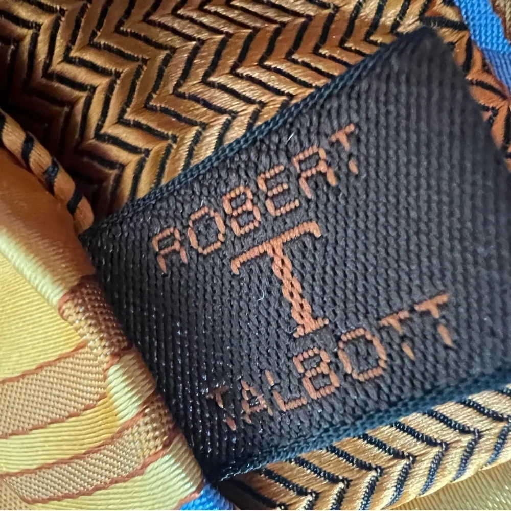 ROBERT TALBOTT  MEN'S  TIE 57”x 4” 100% SILK HANDSEWN MADE IN USA VINTAGE
